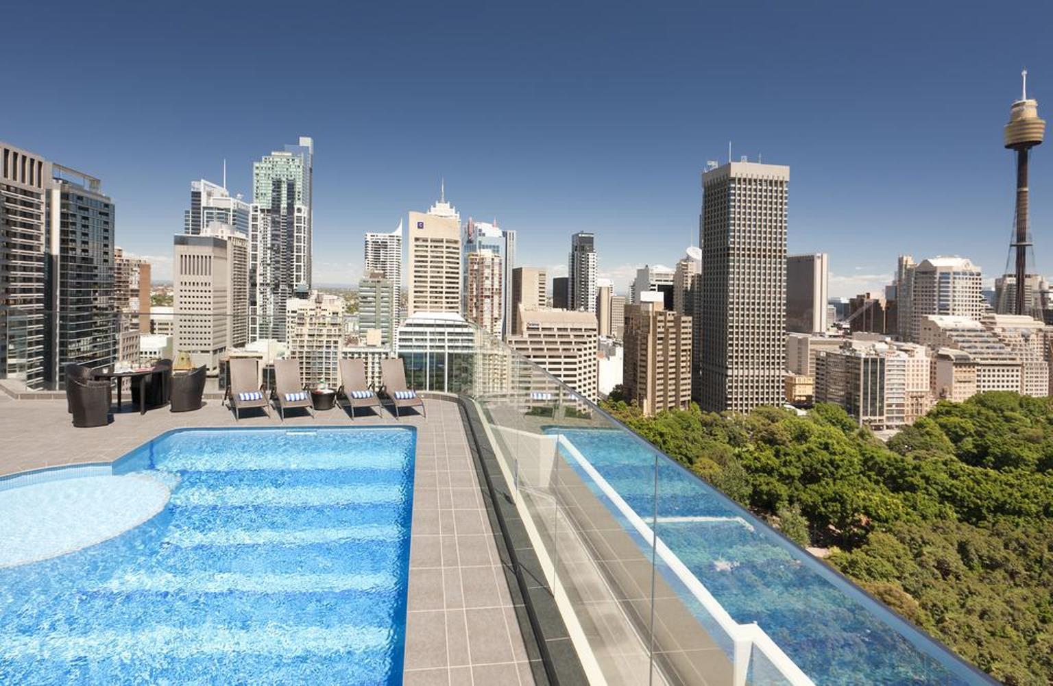悉尼铂尔曼海德公园酒店 外观 照片 The rooftop pool at the Emporium Hotel South Bank