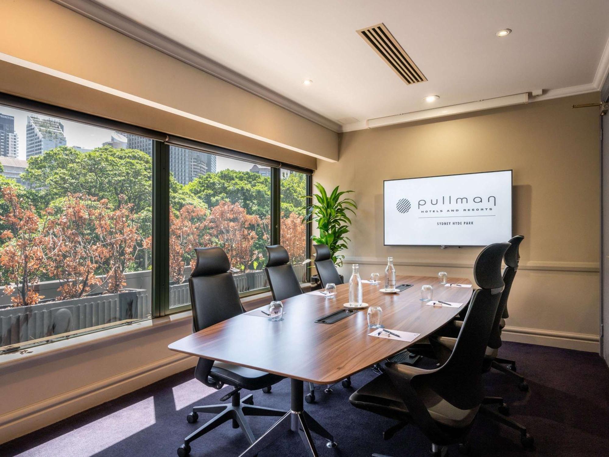 悉尼铂尔曼海德公园酒店 外观 照片 Boardroom at Pullman Melbourne on Swanston