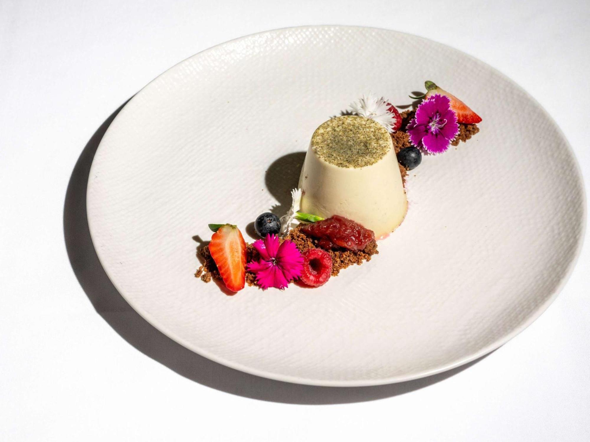 悉尼铂尔曼海德公园酒店 外观 照片 A dessert