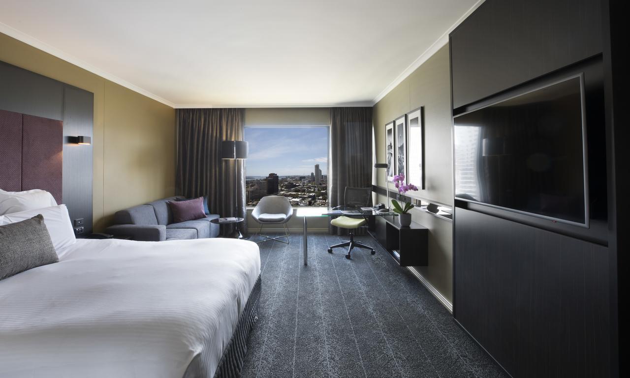 悉尼铂尔曼海德公园酒店 外观 照片 A room at the hotel